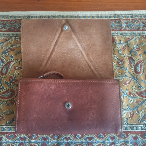 Elk tan leather large wallet - Picture 9 of 11